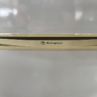 Westinghouse Refrigerator/Freezer Combo image 0